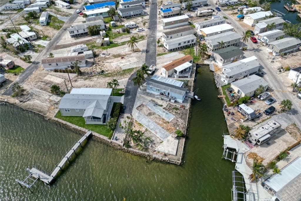 11 Helen LN, FORT MYERS BEACH FL 33931-9