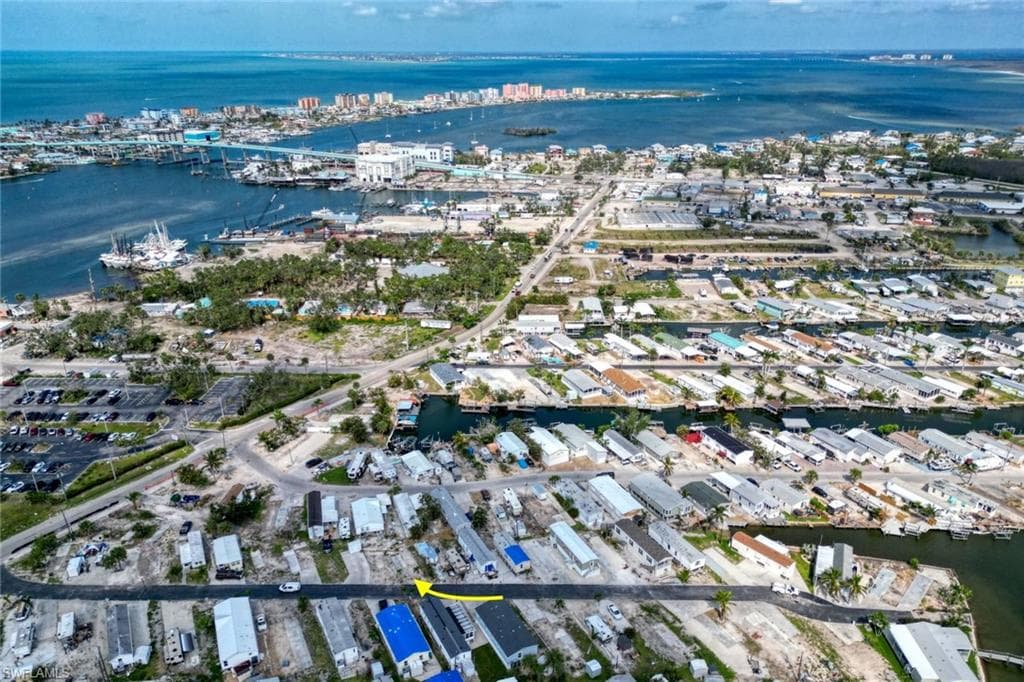 11 Helen LN, FORT MYERS BEACH FL 33931-13