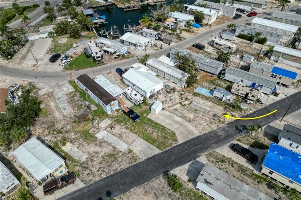 11 Helen LN, FORT MYERS BEACH FL 33931-7