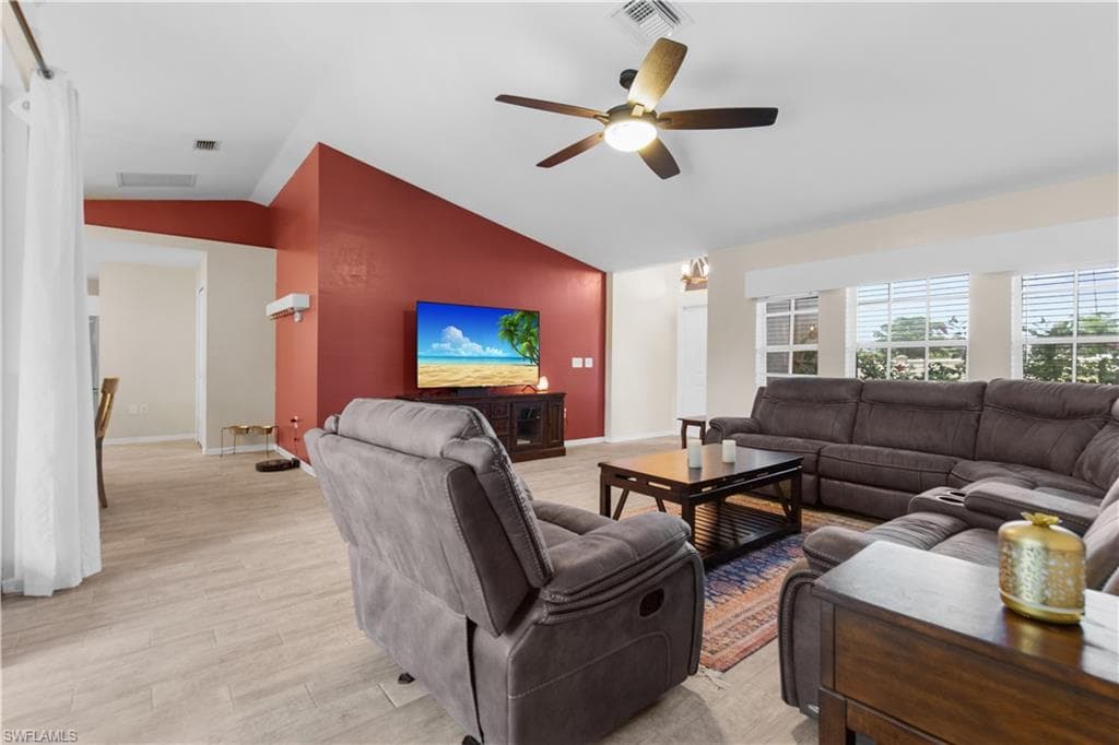 11568 Forest Mere DR, BONITA SPRINGS FL 34135-5