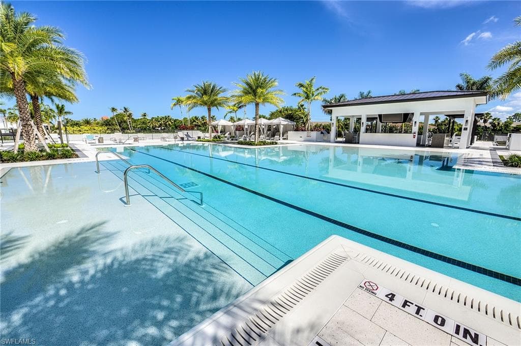 1111 Central AVE # 412, NAPLES FL 34102-16