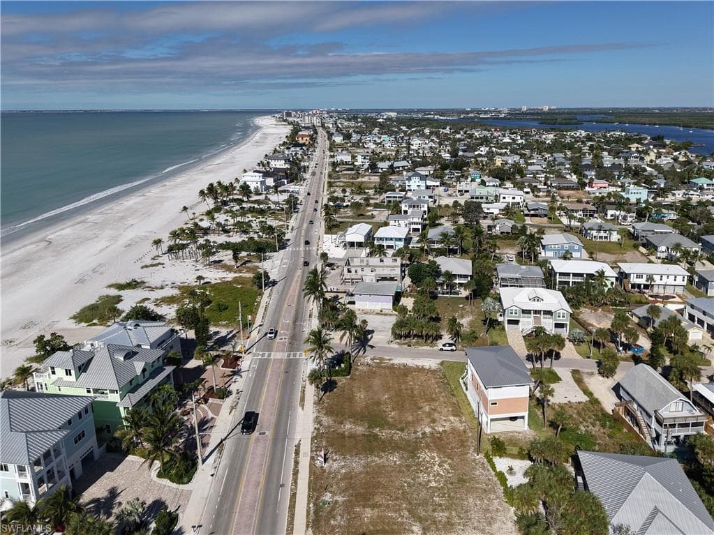 103-105 Hercules DR, FORT MYERS BEACH FL 33931-26