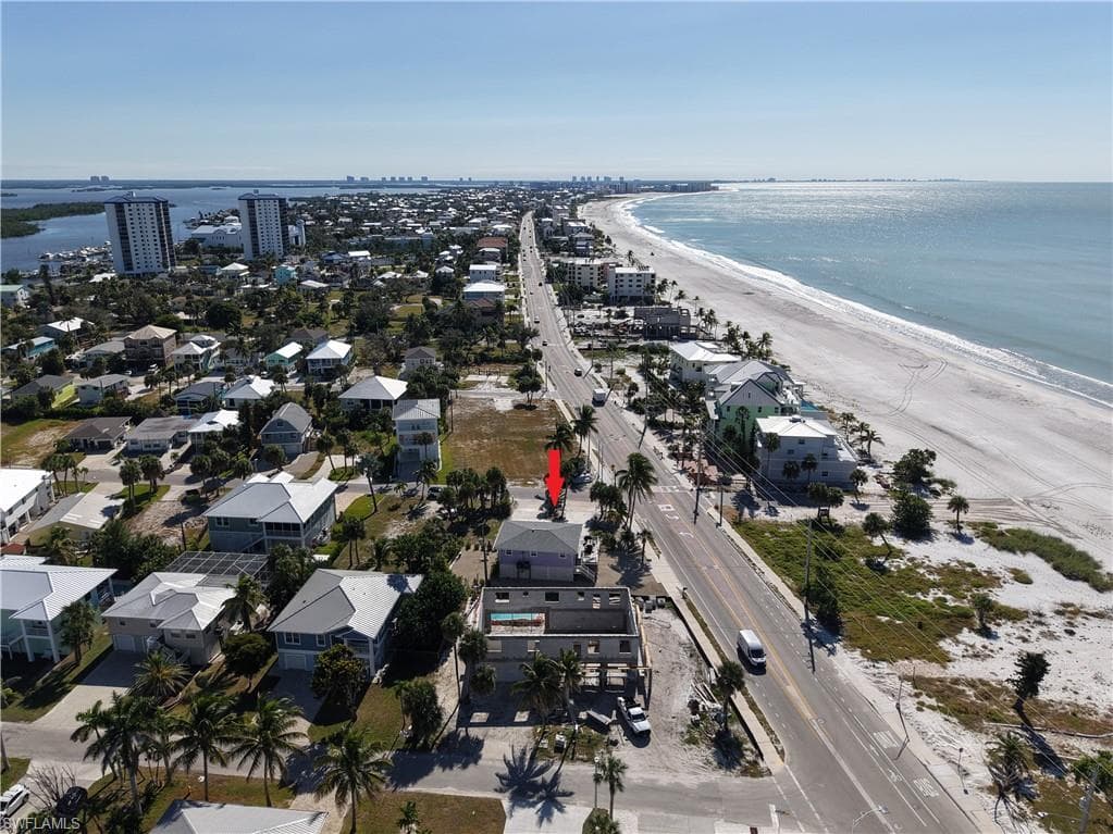 103-105 Hercules DR, FORT MYERS BEACH FL 33931-2