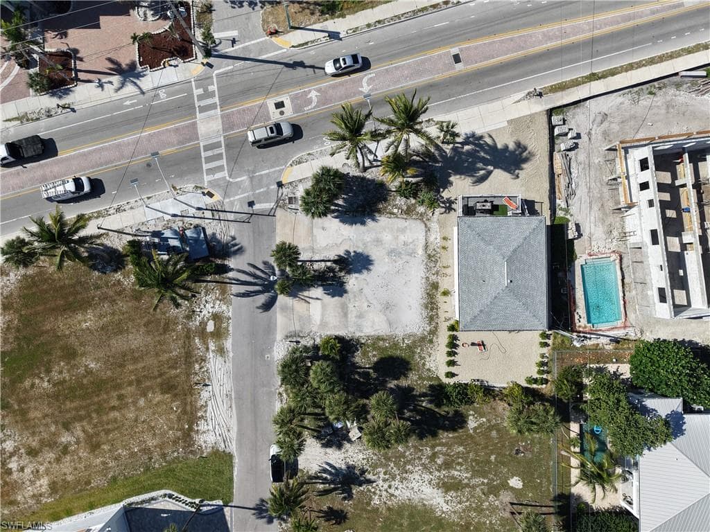 103-105 Hercules DR, FORT MYERS BEACH FL 33931-23