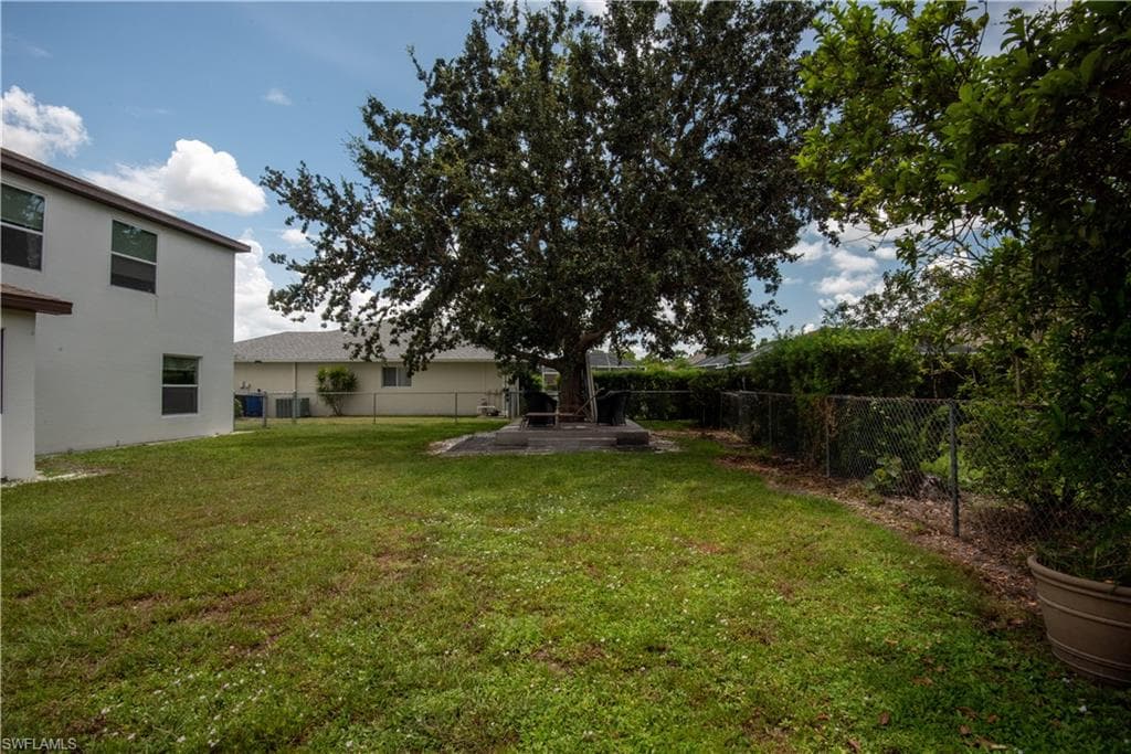 1509 Junior CT, LEHIGH ACRES FL 33971-36