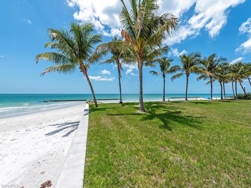 4550 GORDON DR, NAPLES FL 34102-2