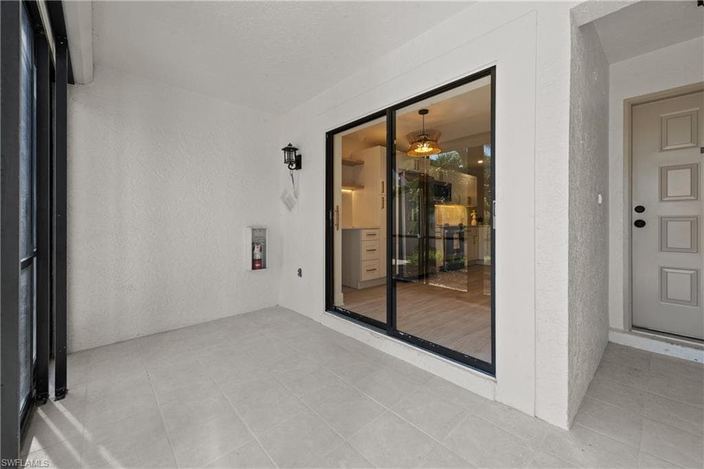 12130 Kelly Greens BLVD # 95, FORT MYERS FL 33908-23