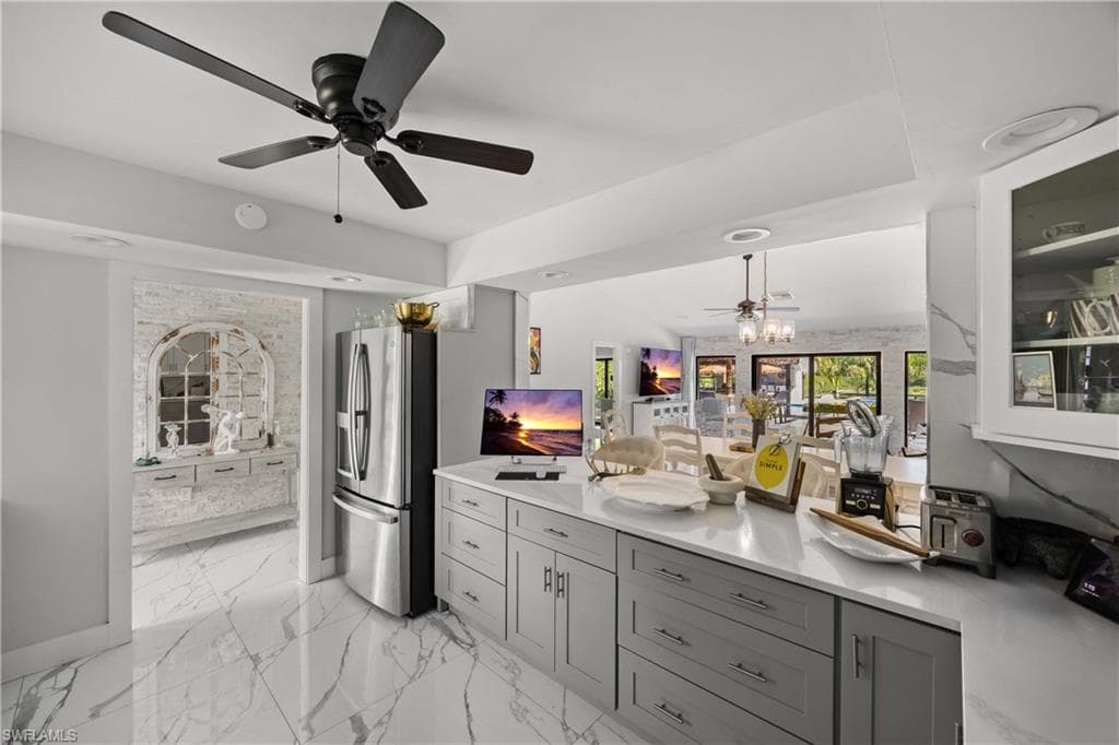 1890 Oakes BLVD, NAPLES FL 34119-5