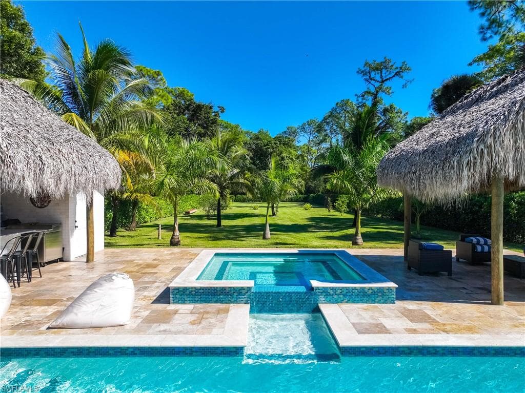 1890 Oakes BLVD, NAPLES FL 34119-28