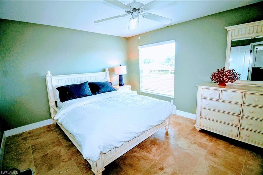 3328 SE 17th PL-30