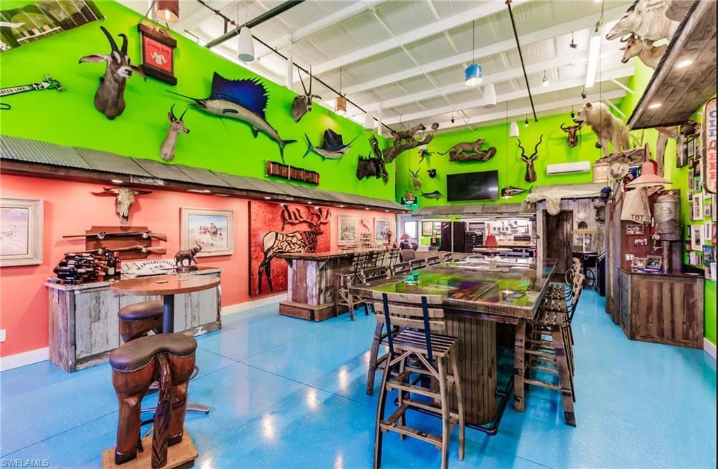 16261 & 16271 Pine Ridge RD # 401, FORT MYERS FL 33908-6