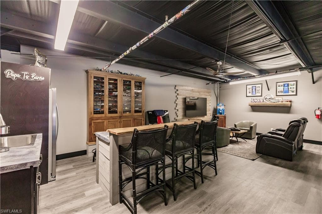 16261 & 16271 Pine Ridge RD # 401, FORT MYERS FL 33908-8