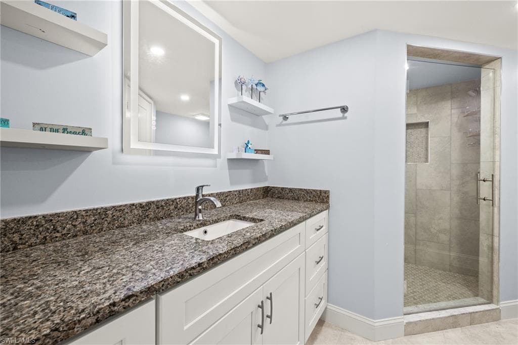 2445 W Gulf DR # E6, SANIBEL FL 33957-15