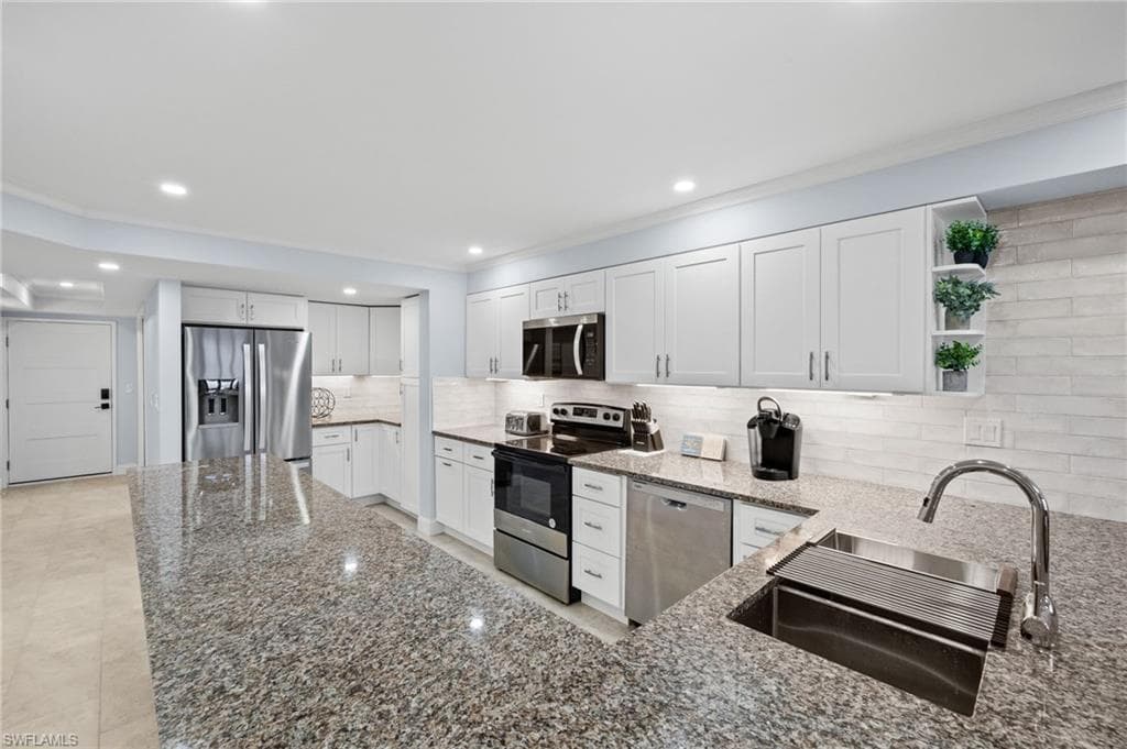 2445 W Gulf DR # E6, SANIBEL FL 33957-6