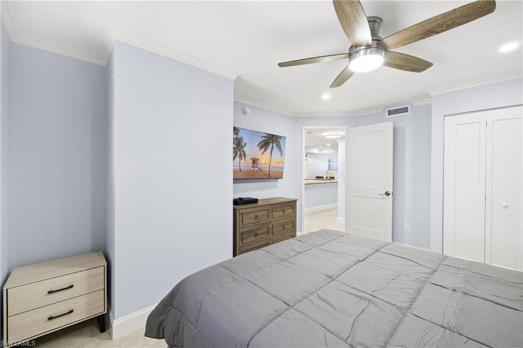 2445 W Gulf DR # E6, SANIBEL FL 33957-18