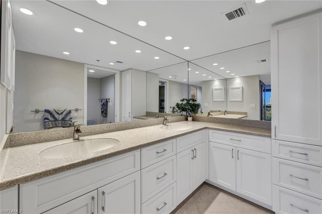 26235 Hickory BLVD # 4B, BONITA SPRINGS FL 34134-15