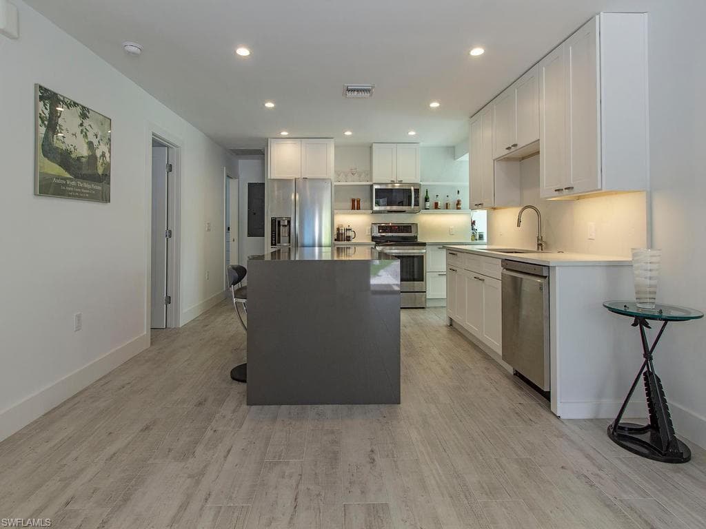 2201 Church AVE, NAPLES FL 34112-2