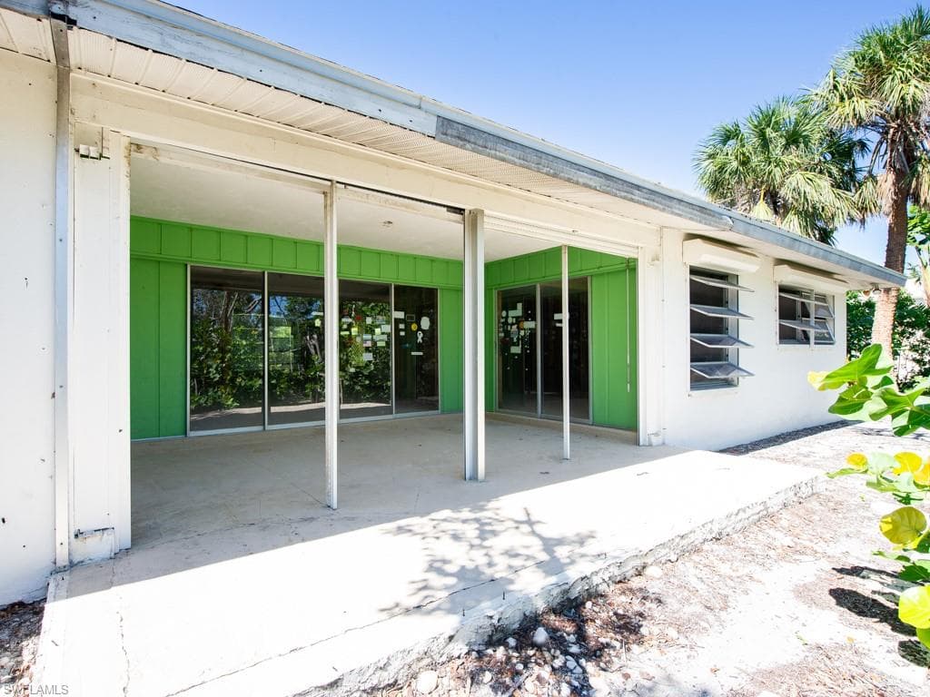 1113 Skiff PL, SANIBEL FL 33957-9