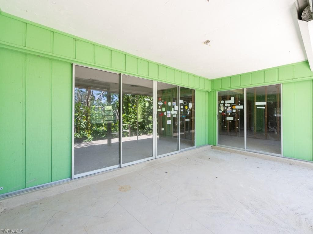 1113 Skiff PL, SANIBEL FL 33957-10