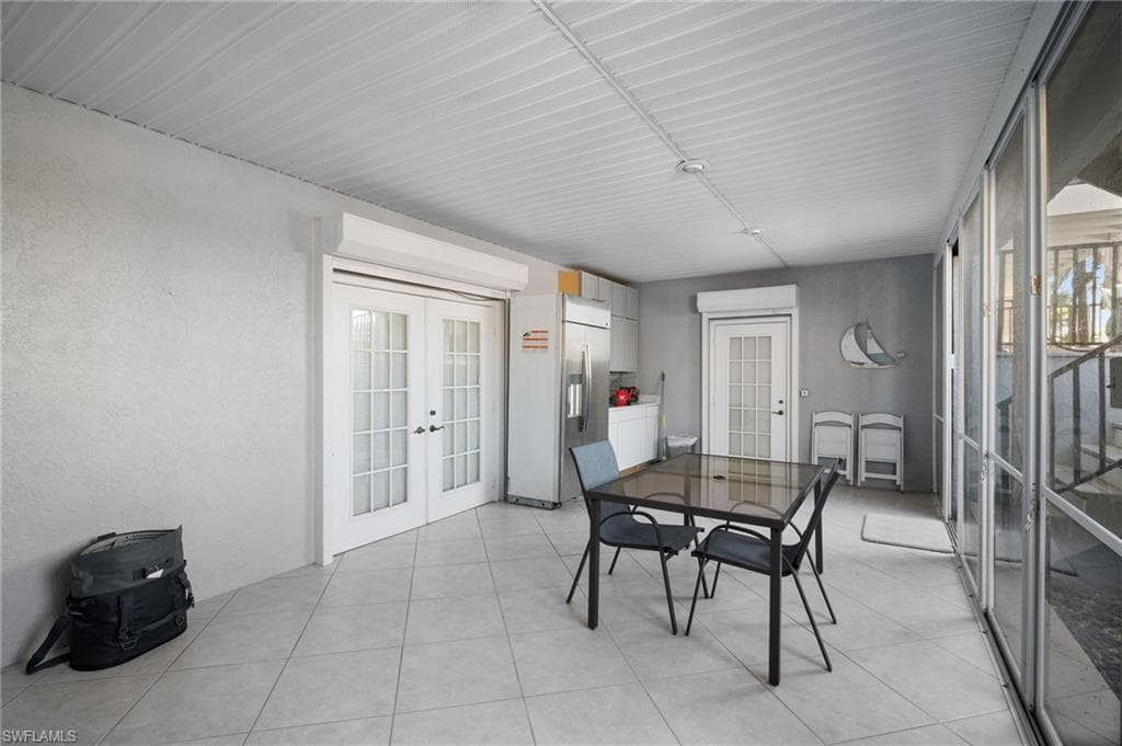 235 Dolphin Cove CT, BONITA SPRINGS FL 34134-37