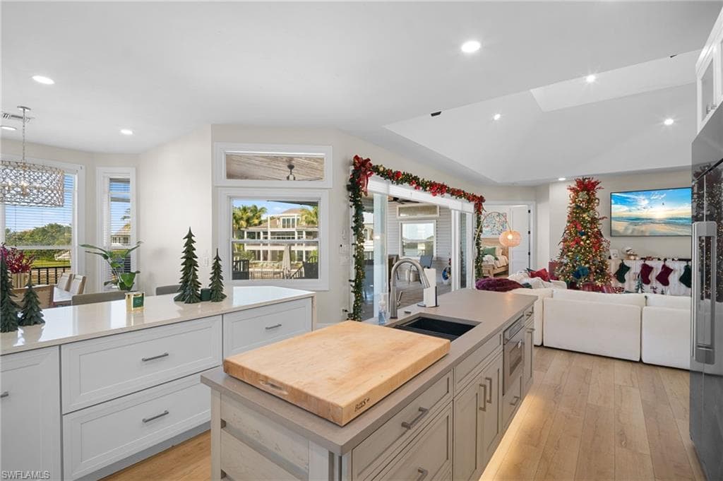 235 Dolphin Cove CT, BONITA SPRINGS FL 34134-9