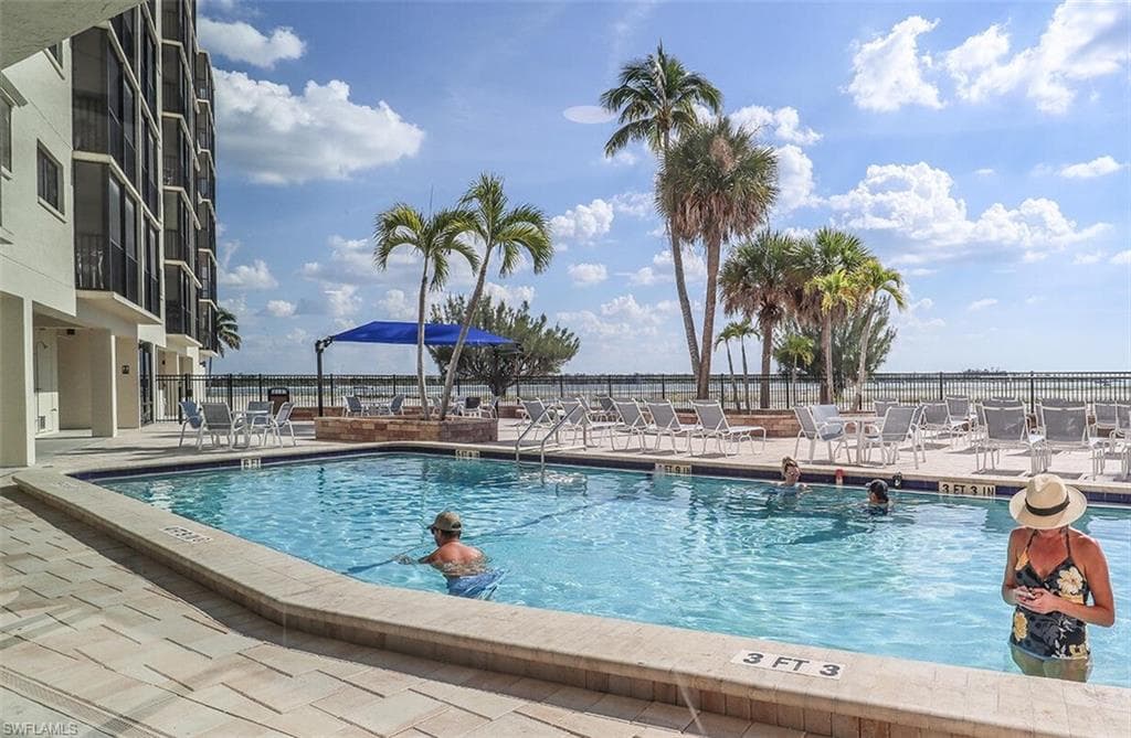 8350 Estero BLVD # 223, FORT MYERS BEACH FL 33931-23