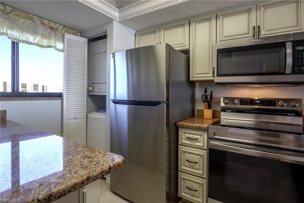 8350 Estero BLVD # 423, FORT MYERS BEACH FL 33931-4