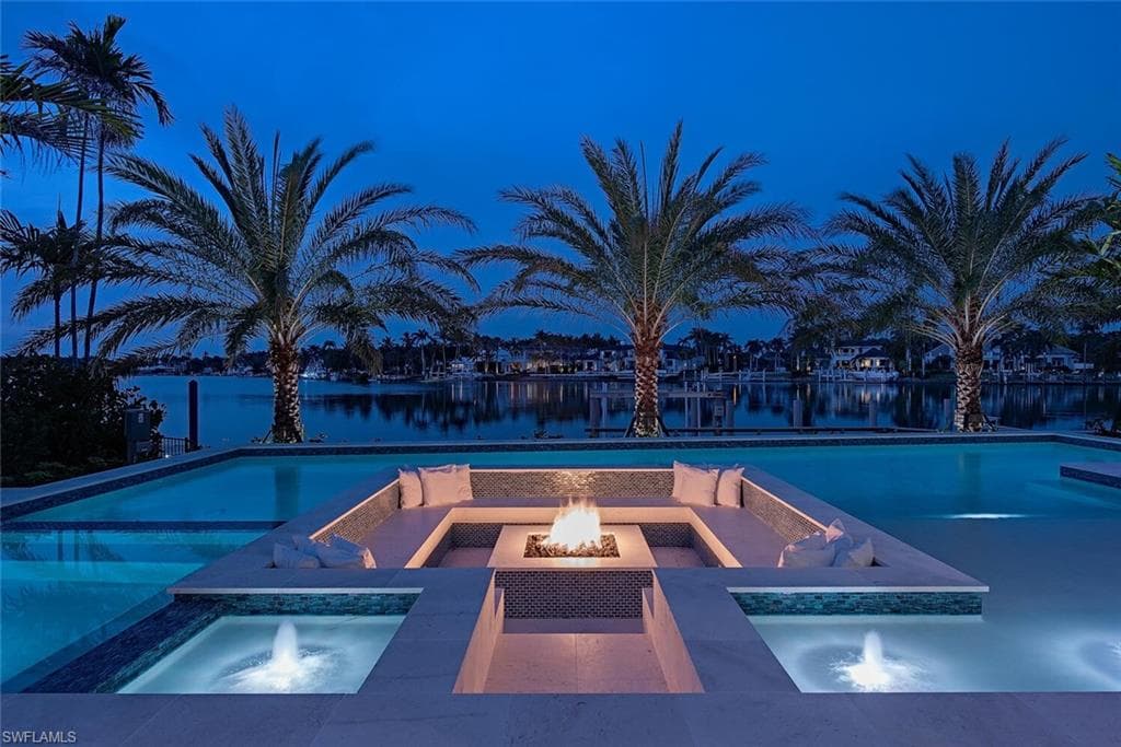 2999 Rum Row, NAPLES FL 34102-1