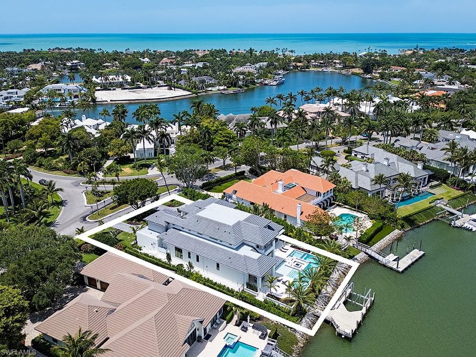 2999 Rum Row, NAPLES FL 34102-31