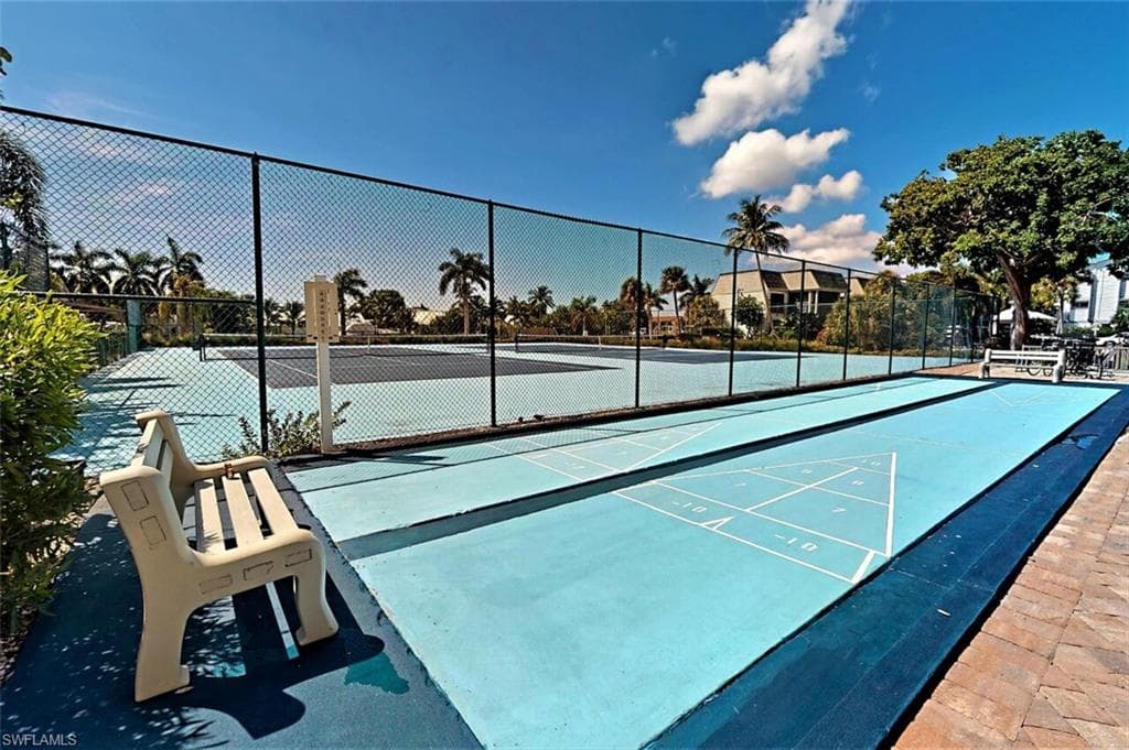 760 Sextant DR # 223, SANIBEL FL 33957-41