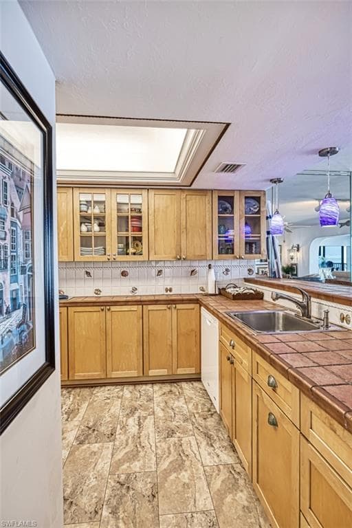 760 Sextant DR # 223, SANIBEL FL 33957-9