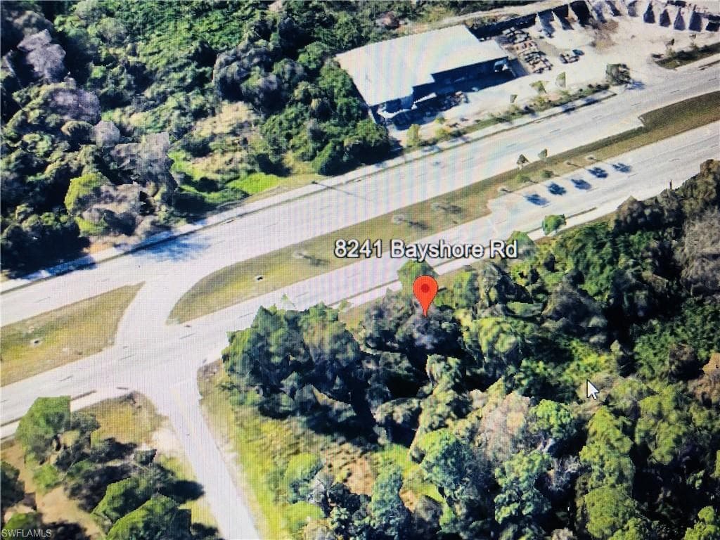8241 Bayshore RD, NORTH FORT MYERS FL 33917-1