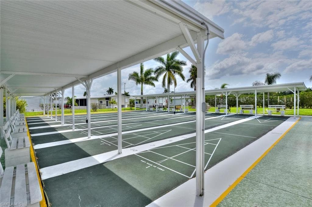 223 Derwent BLVD W, FORT MYERS FL 33908-14