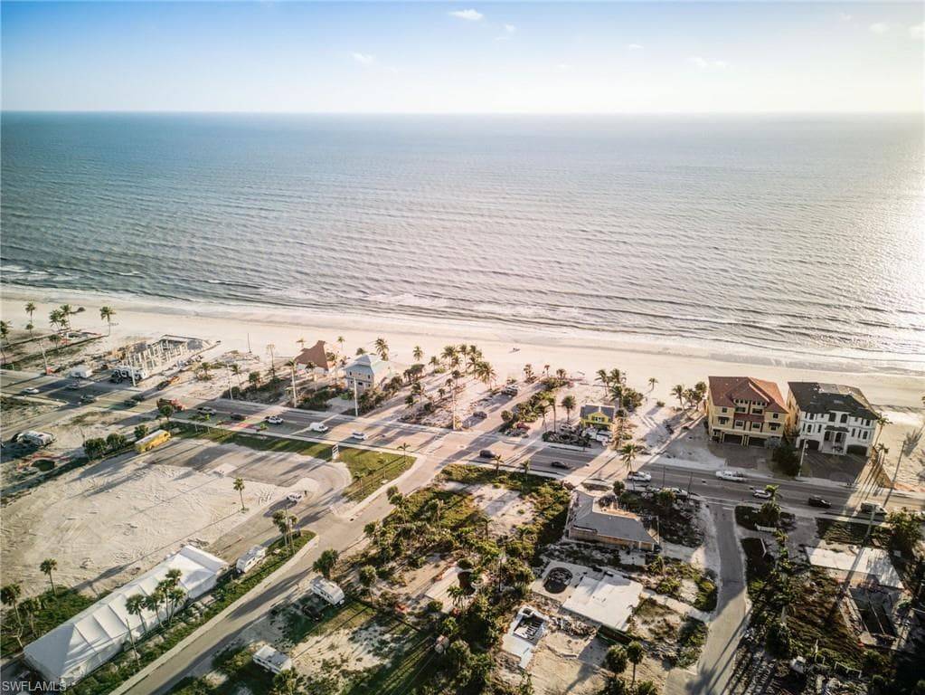 121 Connecticut ST, FORT MYERS BEACH FL 33931-22