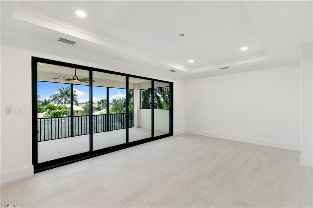 375 Periwinkle CT, MARCO ISLAND FL 34145-29