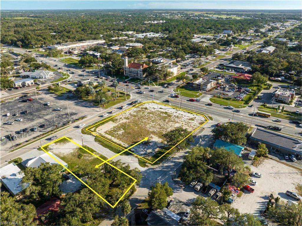 10 W Hickpochee AVE, LABELLE FL 33935-5