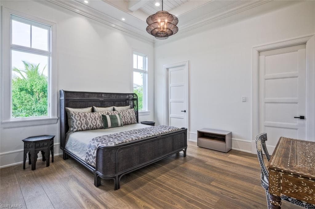 185 CAJEPUT DR, NAPLES FL 34108-31