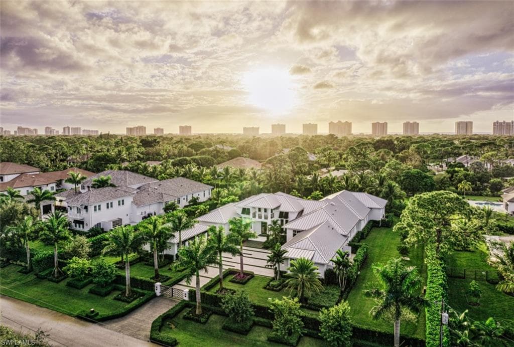 185 CAJEPUT DR, NAPLES FL 34108-44