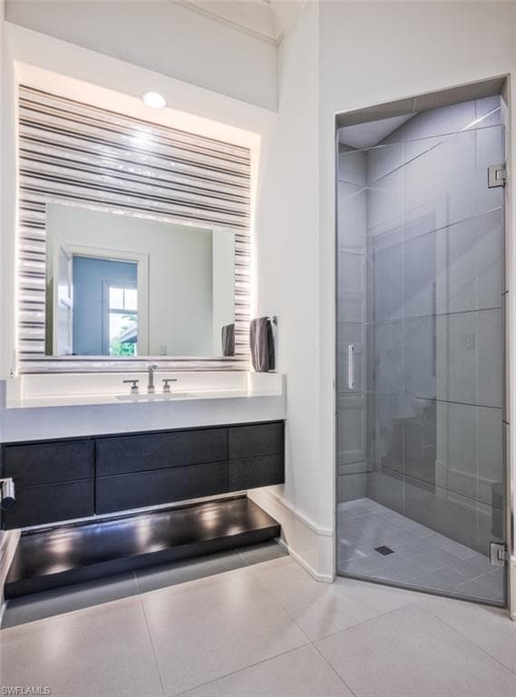 185 CAJEPUT DR, NAPLES FL 34108-30