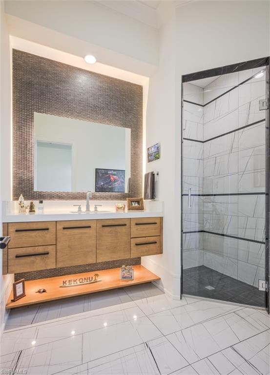 185 CAJEPUT DR, NAPLES FL 34108-28