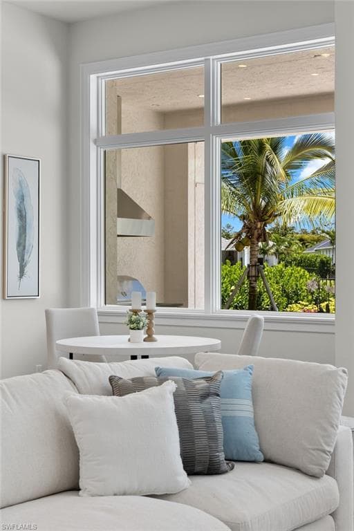 16716 Enclave CIR, NAPLES FL 34110-10