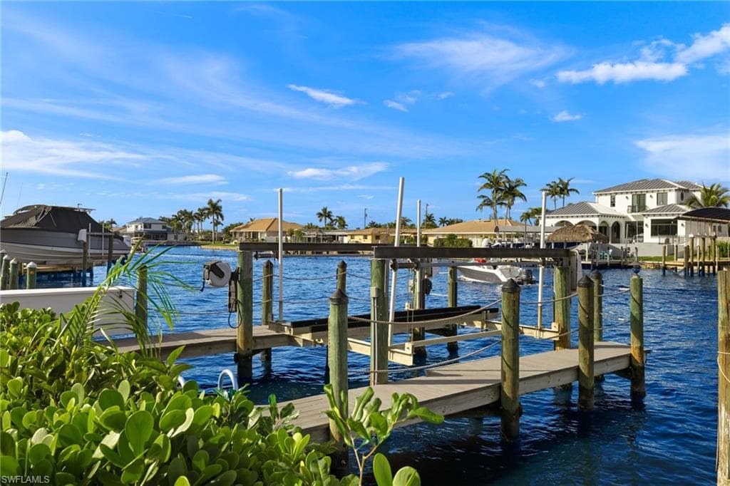 4013 SE 20th PL # 401, CAPE CORAL FL 33904-27