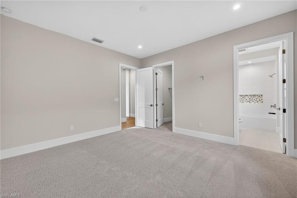 2055 Cambridge Park DR, NAPLES FL 34109-21