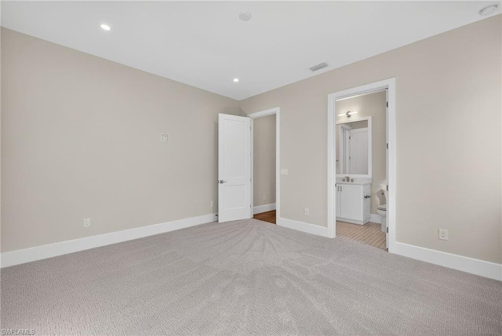 2055 Cambridge Park DR, NAPLES FL 34109-27