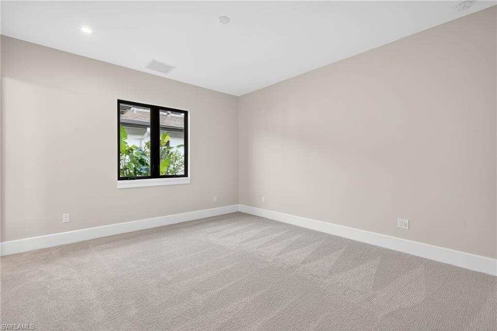 2055 Cambridge Park DR, NAPLES FL 34109-20