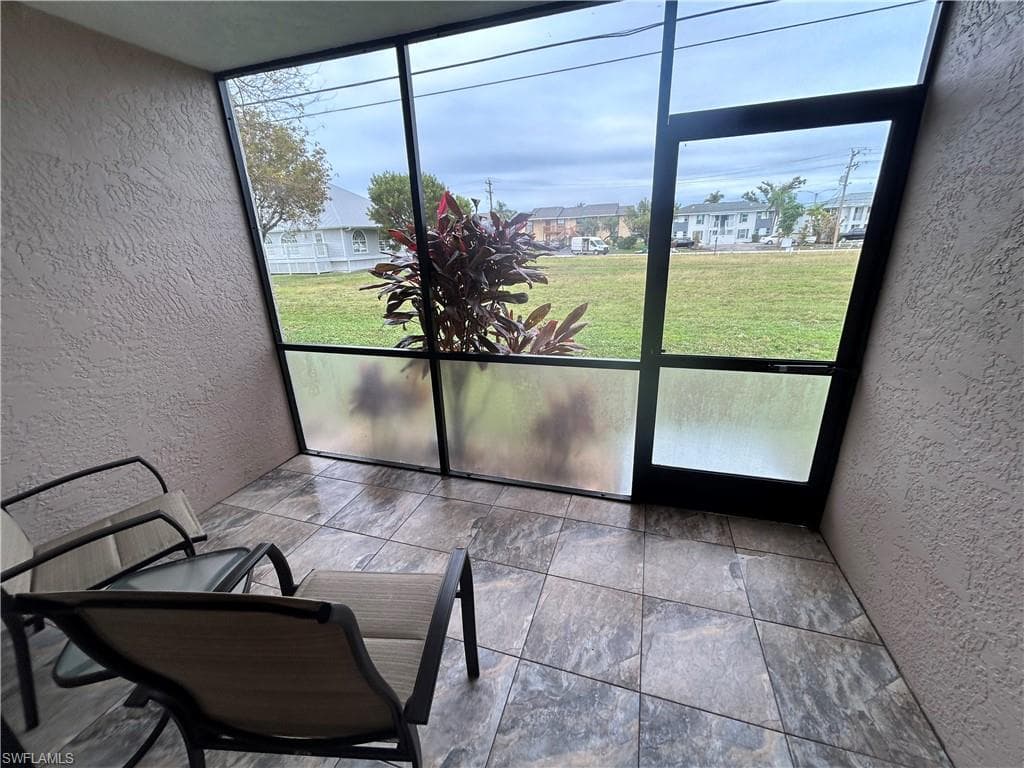 503 Cape Coral PKWY W # 104, CAPE CORAL FL 33914-2