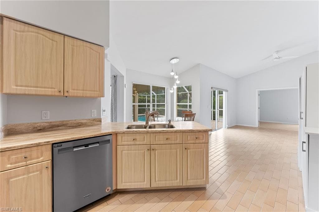 511 Ibis WAY, NAPLES FL 34110-9