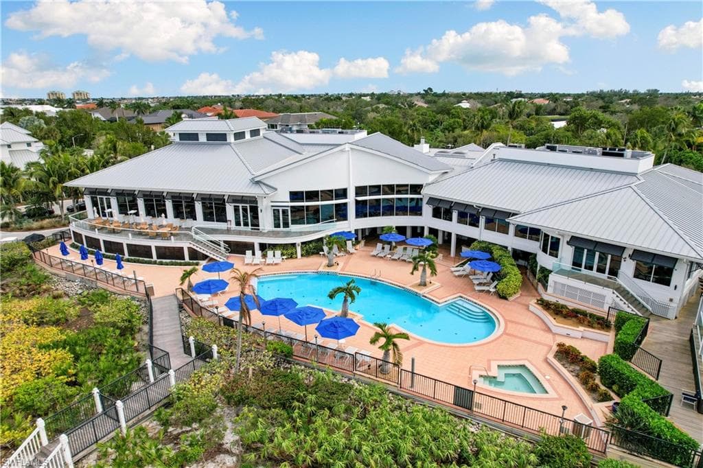 379 Morning Glory LN, MARCO ISLAND FL 34145-7