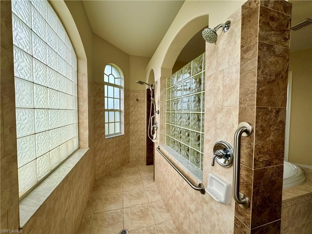 1511 NW 27th PL, CAPE CORAL FL 33993-21