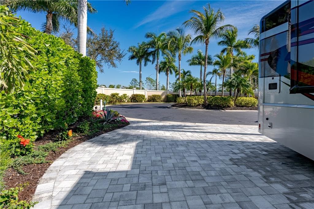 13307 Snook CIR, NAPLES FL 34114-15